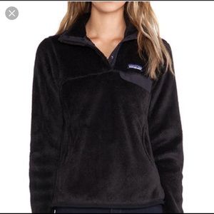 Women’s black patagonia pullover